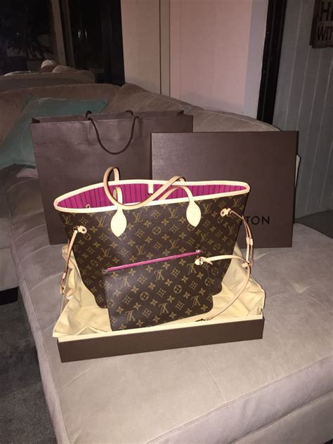 louis vuitton purse pink inside